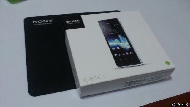 買到XPERIA V了!完整開箱文~