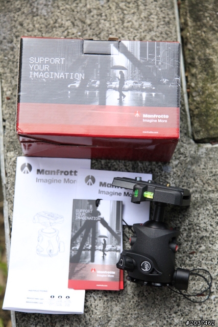 專業球狀雲台MH054M0-Q5 和 碳纖腳架055CXPRO3 開箱文