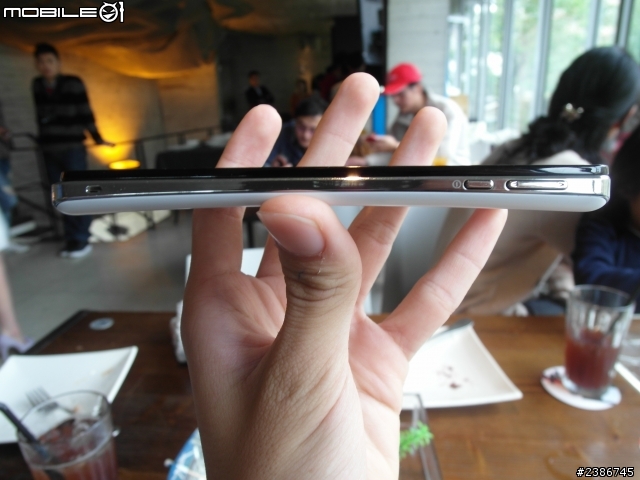 美的誕生~水中女神維納斯~SONY XPERIA V (Venus)