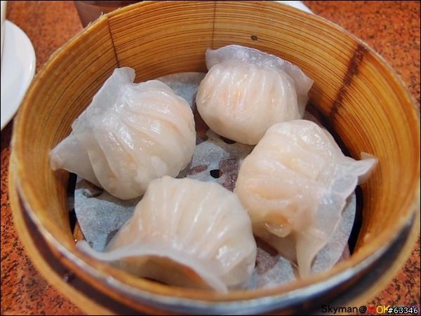 台中-金寶茶餐廳。平價好吃&霸氣凍檸茶