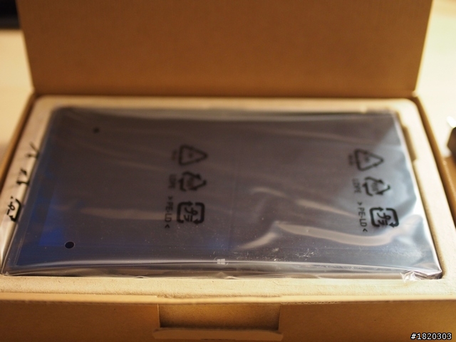 Thinkpad Tablet 2簡單開箱 + 配件(2013-02-15更新)