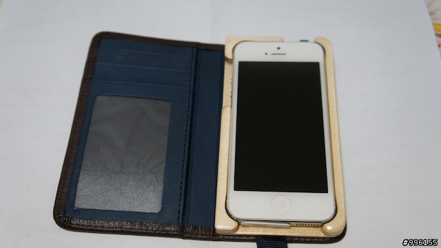 【開箱分享】兩款IPHONE5新衣服~超讚!!DODOcase帆布款 x P&Q側掀皮套