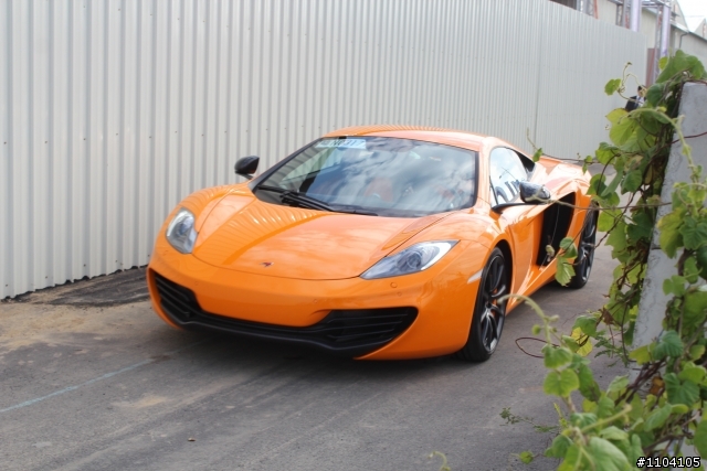 進不了台中車展之場外遇MP4-12C~