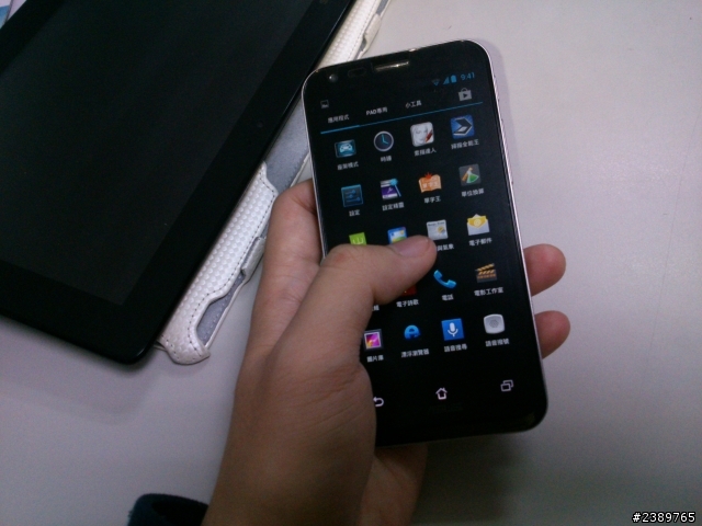 padfone2用過月餘心得~順便講講對下一代想法
