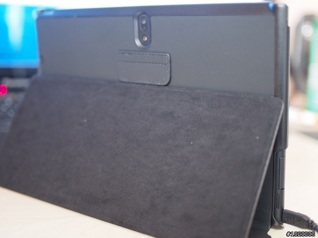 Thinkpad Tablet 2簡單開箱 + 配件(2013-02-15更新)