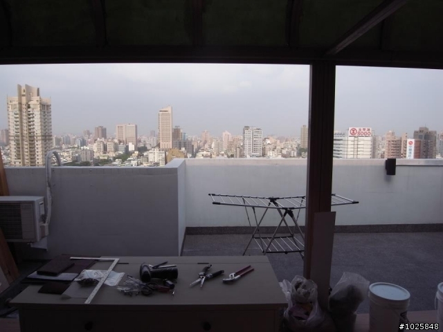 高雄市區,高樓層LOFT風,自行發包
