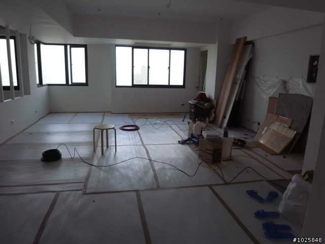 高雄市區,高樓層LOFT風,自行發包