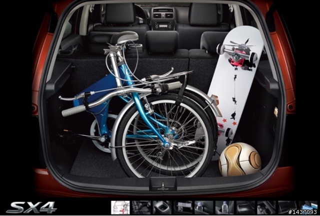 新車入庫。S家的 Suzuki SX4 胡亂開箱文(含2013年初簽約的sx4菜單)