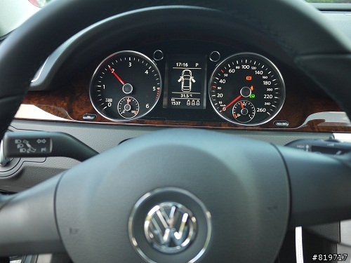 為何 new passat B7 賣的比 golf , tiguan..差這麼多...VW車主你們認為呢 ?