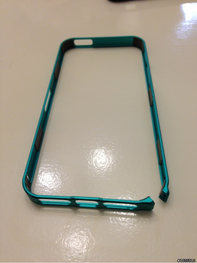 標榜和iphone5相同質感的保護殼 cross line SP-5 開箱
