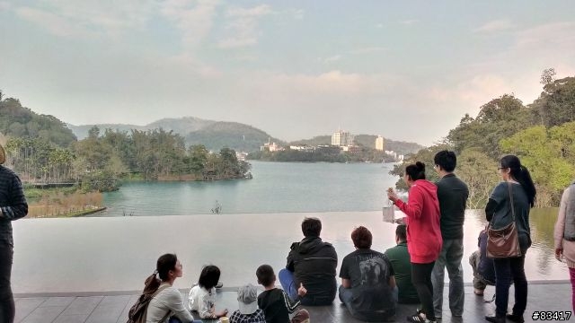 呼應公公頭不痛,HTC輕鬆上手功能介紹,讓你蝴蝶一拿輕鬆就上手