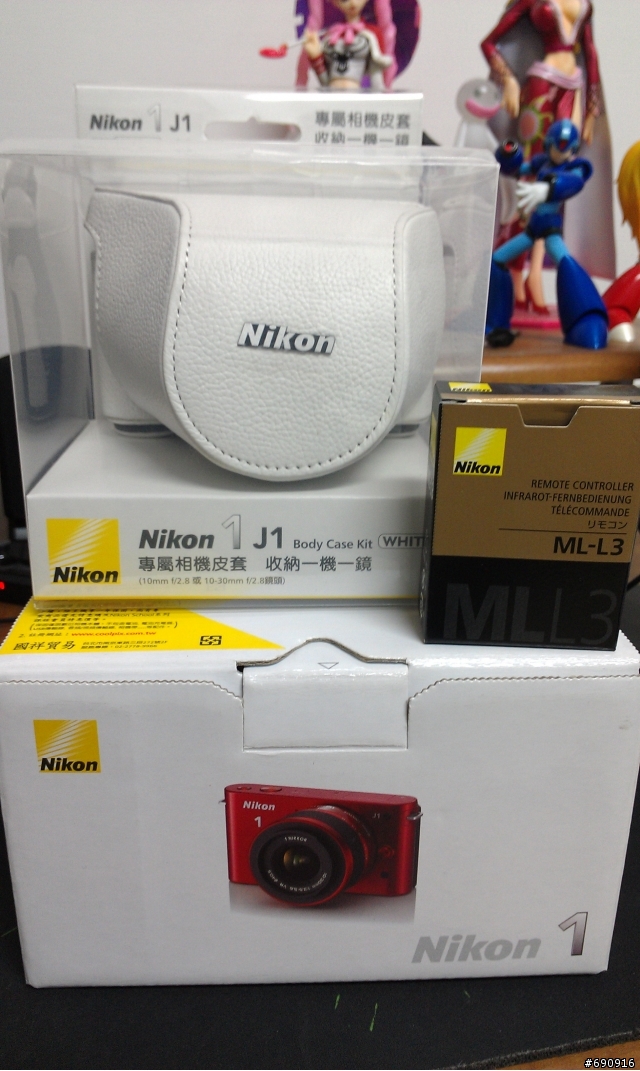 耀眼的紅色 Nikon J1 新手開箱試拍