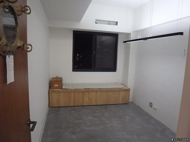 高雄市區,高樓層LOFT風,自行發包