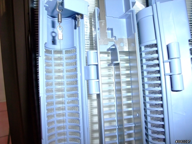 {開箱,分享}DAIKIN 大金ACK70N HEPA . 閃流 . 自動除菌離子空氣清淨機