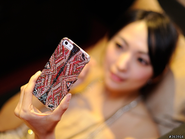 阿喜再登場~iPhone 5背蓋合輯 本次主打華麗、原木、台灣設計