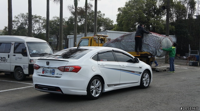 luxgen5 sedan 輕鬆體驗賽車場分享! 人人都是一日賽車手
