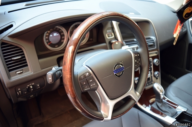 「首發」"2013" Volvo XC60 T5 預備開箱+開箱