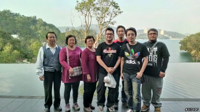 呼應公公頭不痛,HTC輕鬆上手功能介紹,讓你蝴蝶一拿輕鬆就上手