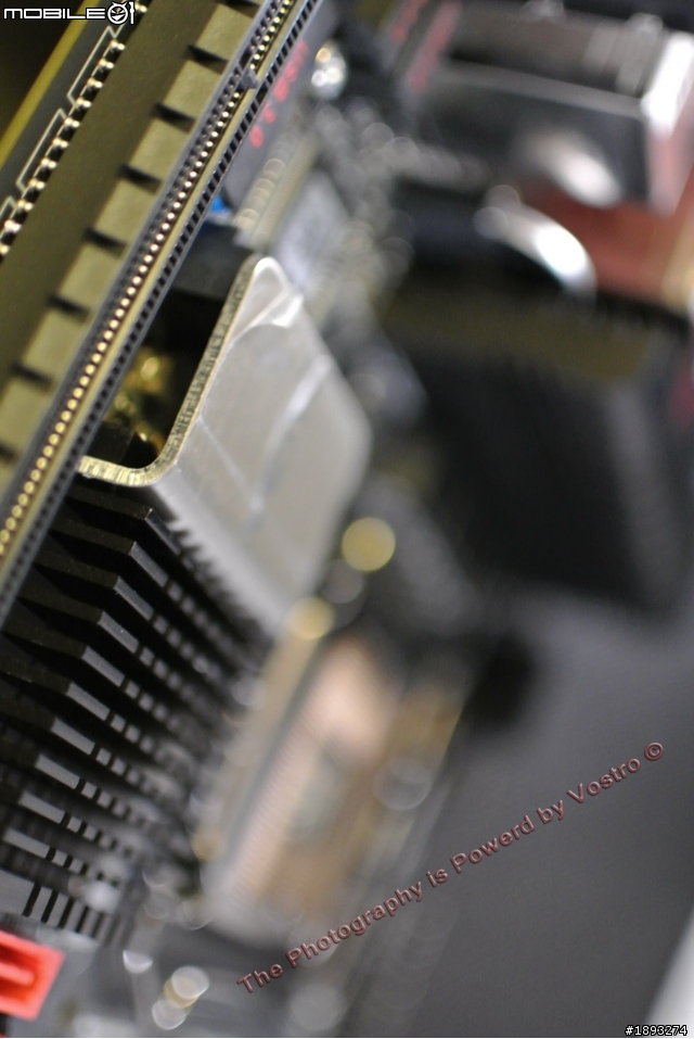 雙潮來襲 EVGA Z77 Stinger ITX + EVGA GTX 660 Superclocked