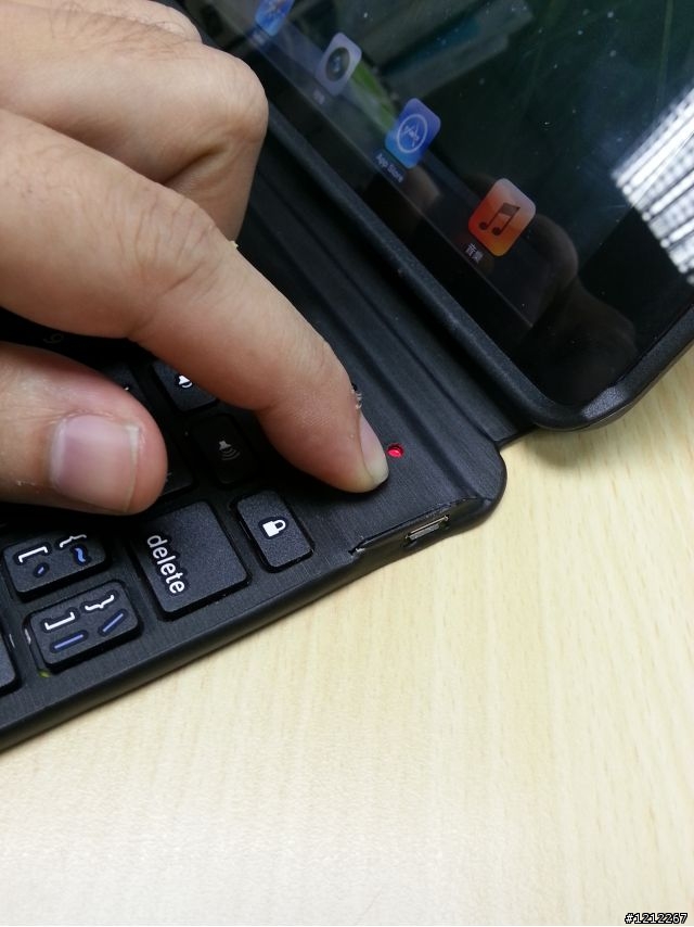 Ipad Mini時尚商務新玩具,藍芽鍵盤ZAGG Keys Mini 7不專業開箱文