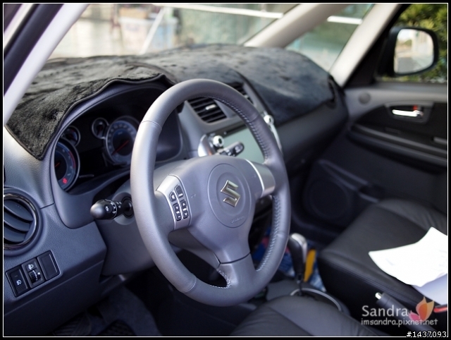 新車入庫。S家的 Suzuki SX4 胡亂開箱文(含2013年初簽約的sx4菜單)