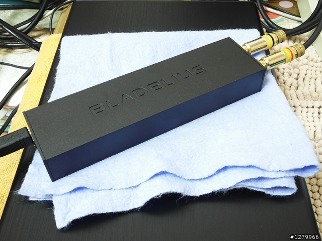 【分享】Sennheiser HD800/FireStone BOBBY/Bladelius USB DAC