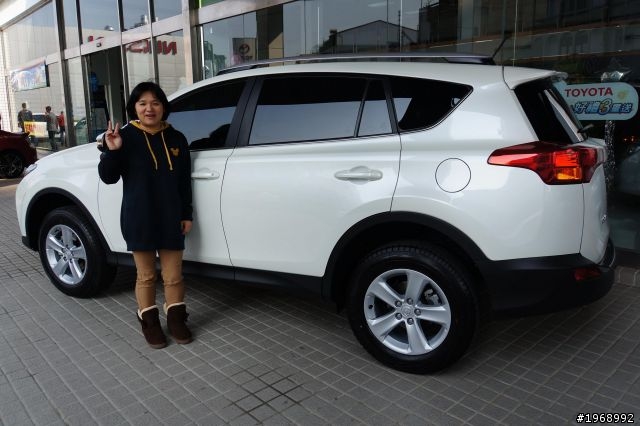 千呼萬喚,我的2013 RAV4 2.5E交車開箱