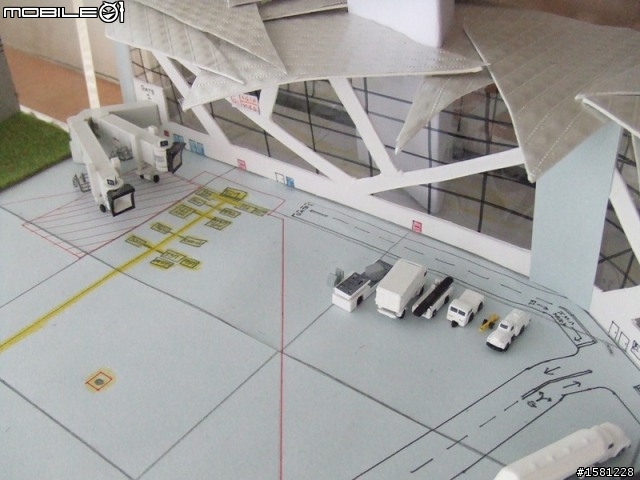 (分享)手工製作1:400飛機模型機場