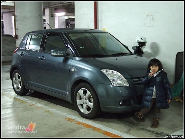 新車入庫。S家的 Suzuki SX4 胡亂開箱文(含2013年初簽約的sx4菜單)