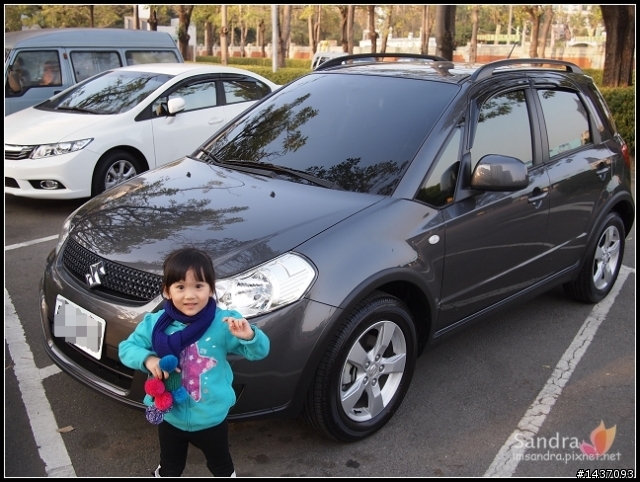 新車入庫。S家的 Suzuki SX4 胡亂開箱文(含2013年初簽約的sx4菜單)