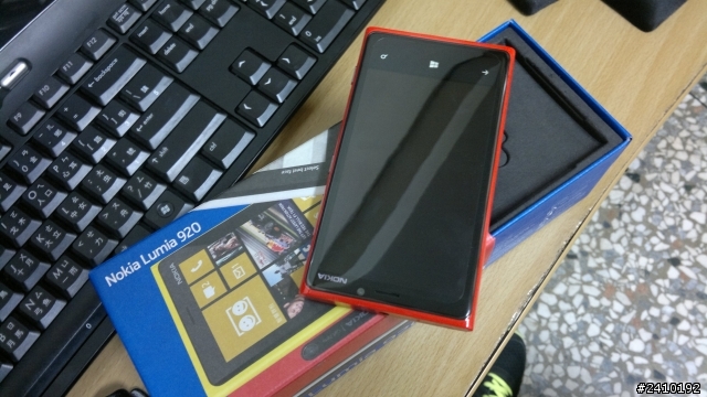 【開箱】Nokia Lumia 920 (red)~有幾張更新過的隨手照