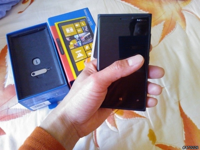 獎品開箱---lumia920(電腦當機重打篇)