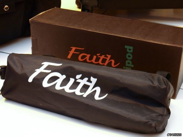 我的第一支反折腳架--FAITH輝馳旅行用腳架開箱