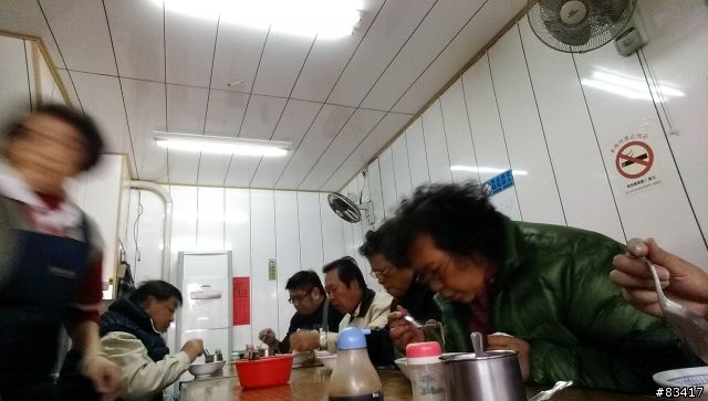 呼應公公頭不痛,HTC輕鬆上手功能介紹,讓你蝴蝶一拿輕鬆就上手