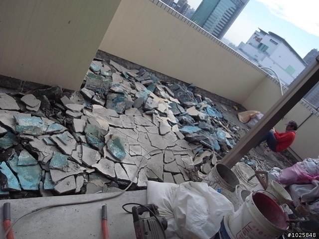 高雄市區,高樓層LOFT風,自行發包