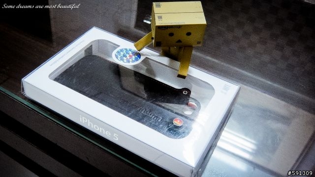 正式加入了目前最夯最強大的種族 ""低頭族""