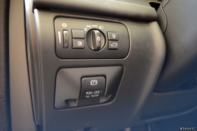 「首發」"2013" Volvo XC60 T5 預備開箱+開箱