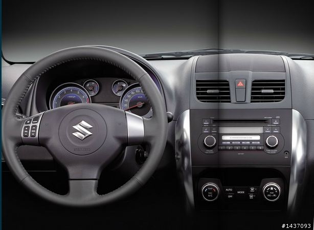 新車入庫。S家的 Suzuki SX4 胡亂開箱文(含2013年初簽約的sx4菜單)