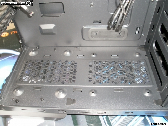 【開箱】Thermaltake Chaser A31