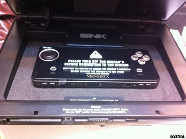 snk最後掙扎的一款 NEOGEO X 掌上機 開箱文