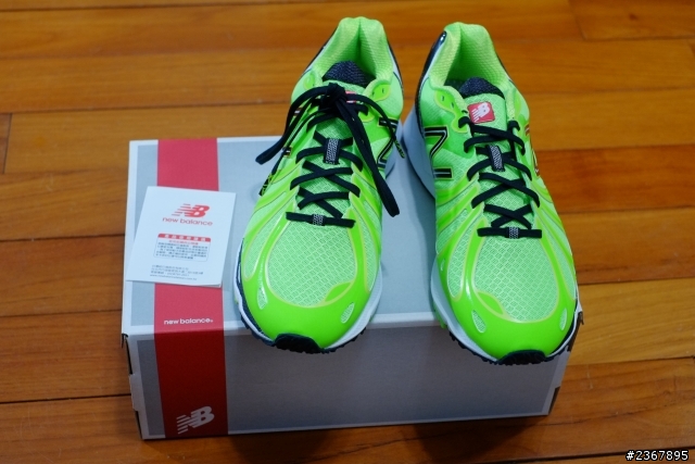 New Balance M890GY3