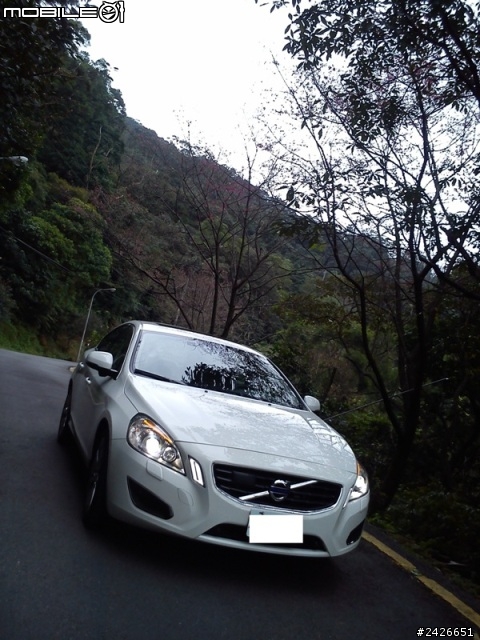 不能欠過年之S60 T4 極地白 開箱文