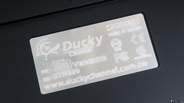 《 熊寶貝 》Ducky Shine 2 78 Version 閃吧!七彩霓虹燈