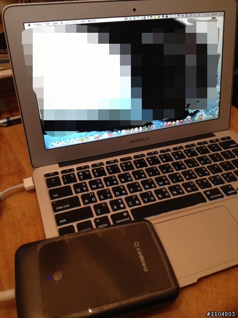 <開箱文>MAC bookair 行動電源 Cellevo NP10400
