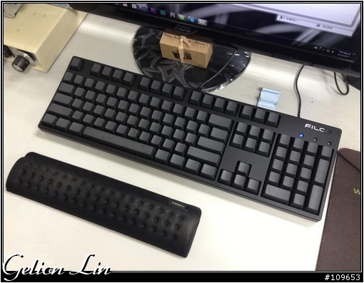 Filco Majestouch Ninja 茶軸 + PBT無刻印鍵帽 開箱!