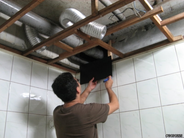 我的寒假作業---浴室更換抽風扇兼電路修改