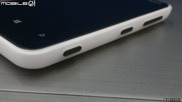 【微開箱】Lumia 620 之紅白勝利!!