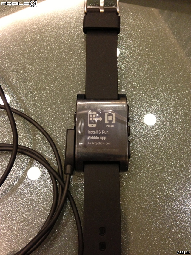 (更新:有第三方韌體支援中文) 和iPhone最速配的智慧型手錶「Pebble」 開箱文