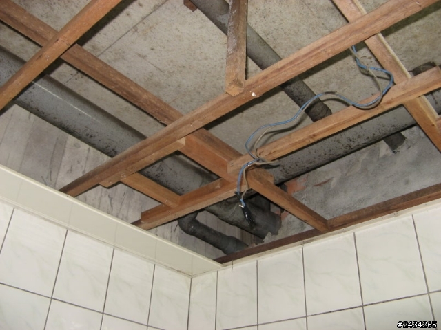 我的寒假作業---浴室更換抽風扇兼電路修改