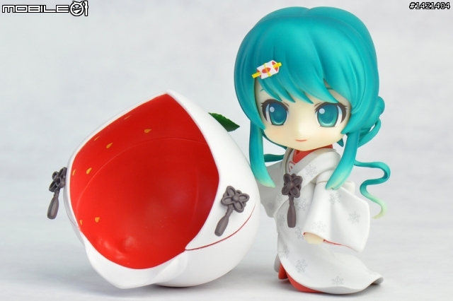 ねんどろいど 303 雪ミク いちご白無垢ver.